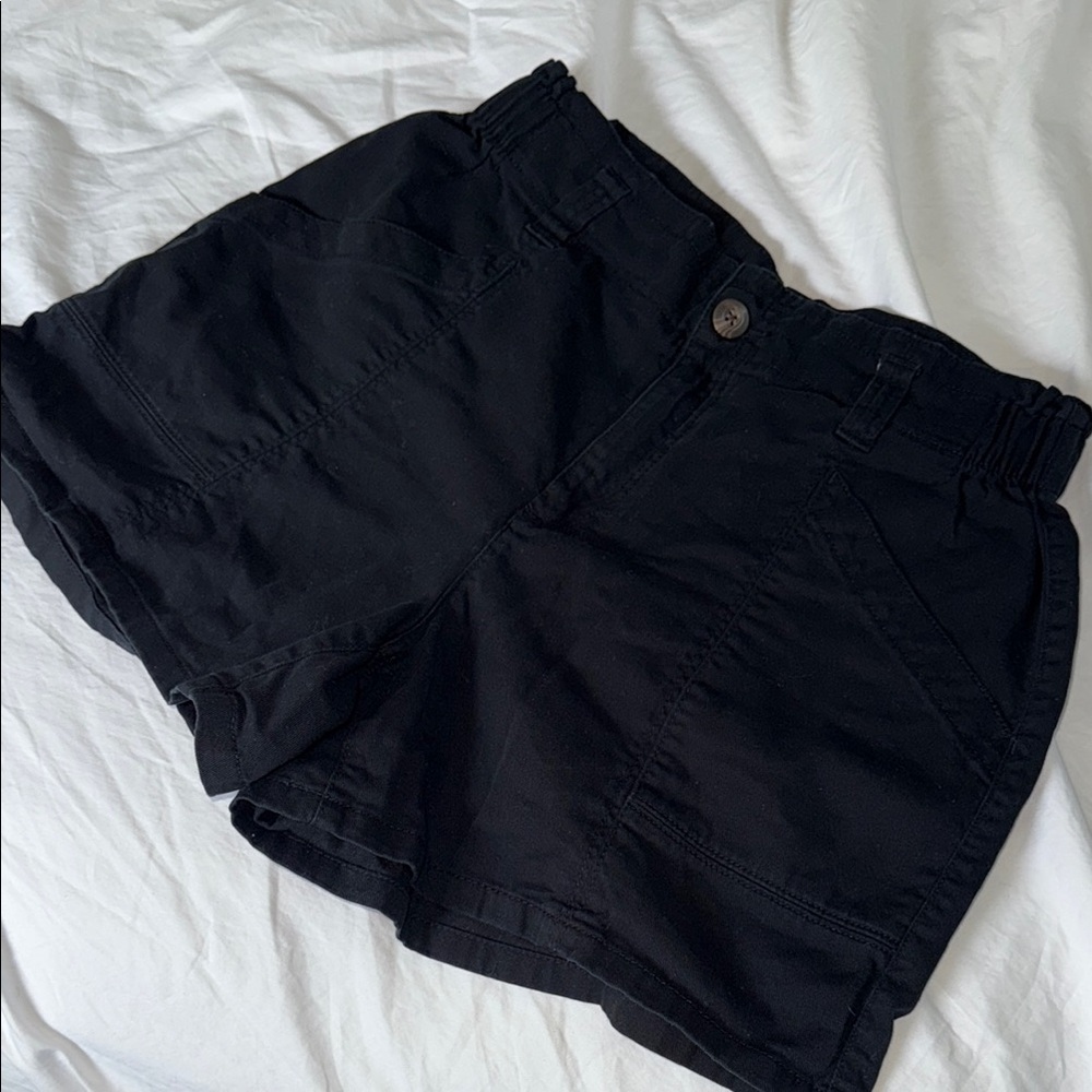 Old Navy Black Cargo Shorts Casual Style, women’s size S